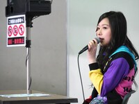 大黒柚姫「集団面接」の様子。（写真提供：ワーナーミュージック・ジャパン）