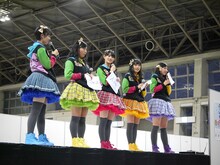 チームしゃちほこ「Cherie!」リリース記念イベントの様子。（写真提供：ワーナーミュージック・ジャパン）