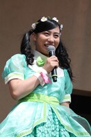 坂本遥奈（写真提供：ワーナーミュージック・ジャパン）