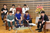 超特急と井上裕介（NON STYLE）。