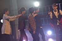 撮影の合間の様子。