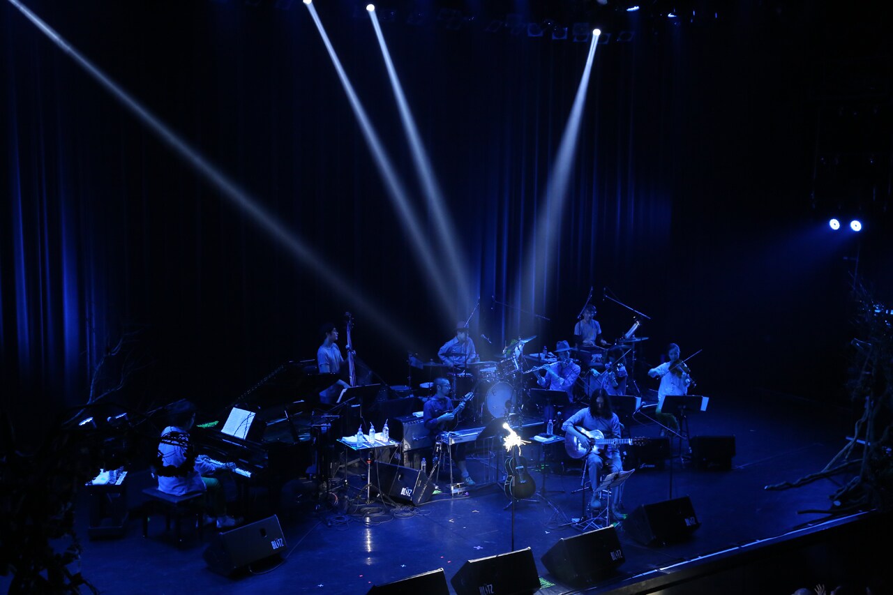 4月8日に東京・赤坂BLITZで行われた「羊毛とおはなの日」の様子。