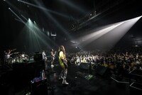 「SCANDAL TOUR 2016 "YELLOW"」宮城公演の様子。（写真提供：EPICレコードジャパン）