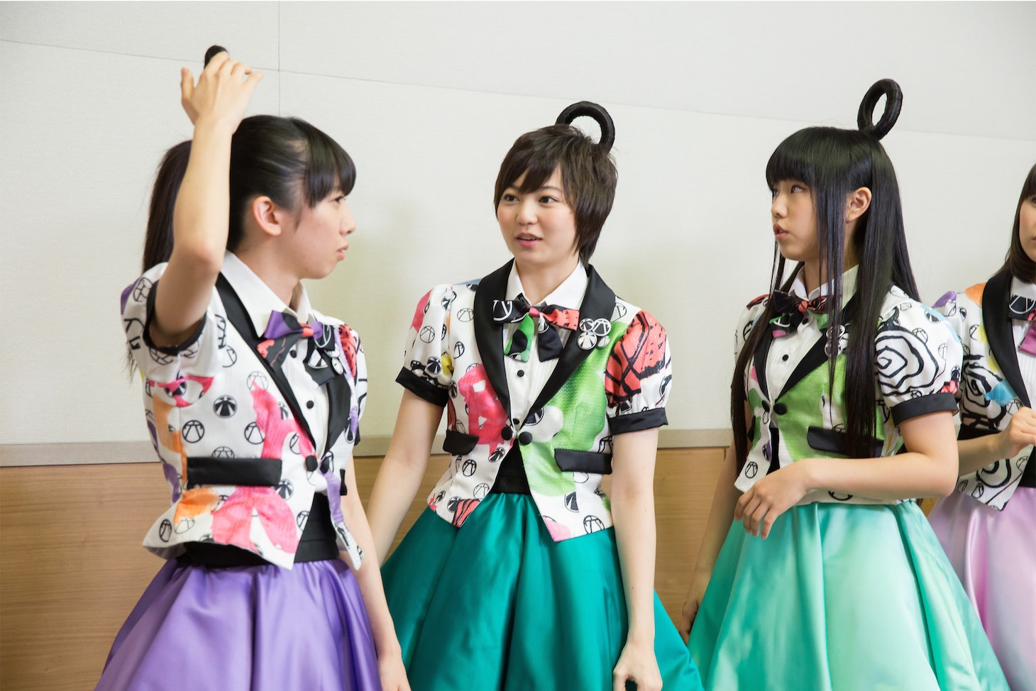 「私立恵比寿中学 スペシャル -穴空-」収録現場の様子。