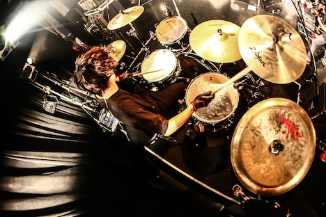 SHINGO（Dr）（Photo by shingo tamai）