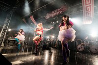 LADYBABY「1st JAPANワンマンライブ 2016 ～世界のルールを変えちゃおう～」の様子。（提供：クリアストーン）