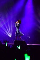 平手友梨奈のソロパフォーマンス。