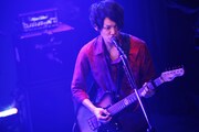 平井拓郎(Vo, G)(撮影:ハヤシサトル)