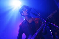 平井拓郎（Vo, G）（撮影：ハヤシサトル）