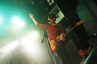 平井拓郎（Vo, G）（撮影：ハヤシサトル）
