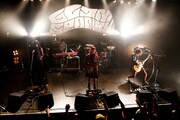 GLIM SPANKY (撮影:上飯坂一)