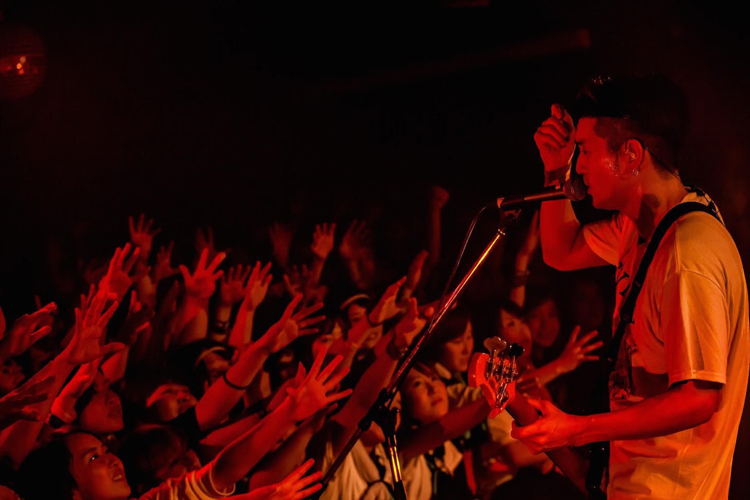 「SWANKY PLAYGROUND SPECIAL ONEMAN SHOW!」4月17日公演の様子。（Photo by Takashi "TAKA" Konuma）