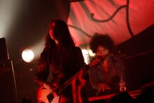 GLIM SPANKY （撮影：上飯坂一）