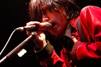 松本大（LAMP IN TERREN / Vo, G）（撮影：山川哲矢）