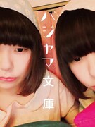 双子の姉妹ユニット、パジャマ文庫が里咲りさとツーマン