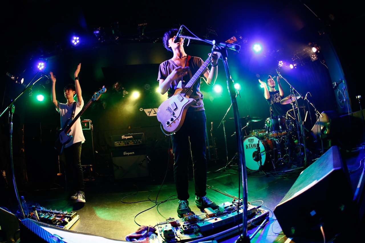 橋本薫（Vo, G / Helsinki Lambda Club）（撮影：山川哲矢） - Kidori