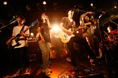 Kidori Kidori自主企画、ヘルシンキ橋本がマッシュにギター借りる