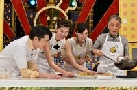 左から吉村崇、森星、松井珠理奈、堺正章。 (c)TBS