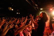 R-指定（Creepy Nuts[R-指定＆DJ 松永]）（撮影：有高唯之）