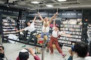 4月20日に東京・HMV record shop 渋谷で開催された、えんがわのリリースイベントの様子。(撮影:稲垣謙一)