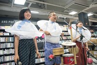 4月20日に東京・HMV record shop 渋谷で開催された、えんがわのリリースイベントの様子。（撮影：稲垣謙一）