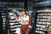 宇佐蔵べに（撮影：稲垣謙一）