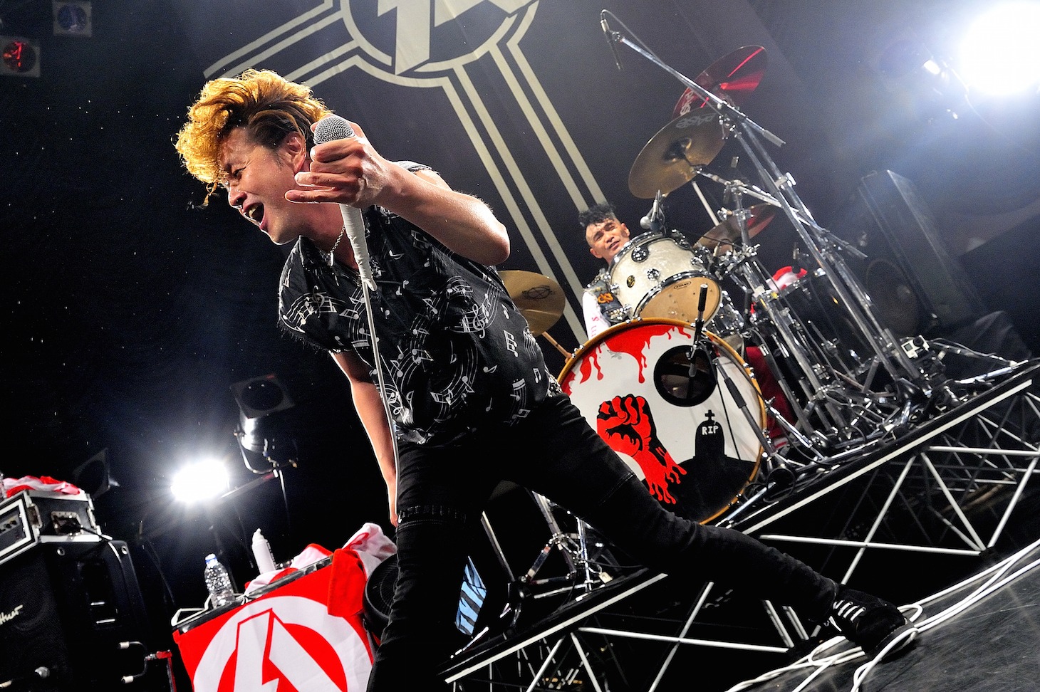 SA「TOUR『START ALL OVER AGAIN, NOW! 2016』」東京・東京キネマ倶楽部公演の様子。（Photo by MAYUMI-kiss it bitter-）