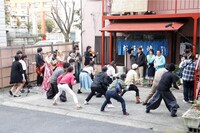 「モヤモヤさまぁ～ず2」収録の様子。(c)テレビ東京