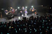 「tour of KISS3」東京・赤坂BLITZ公演の様子。（撮影：森久）