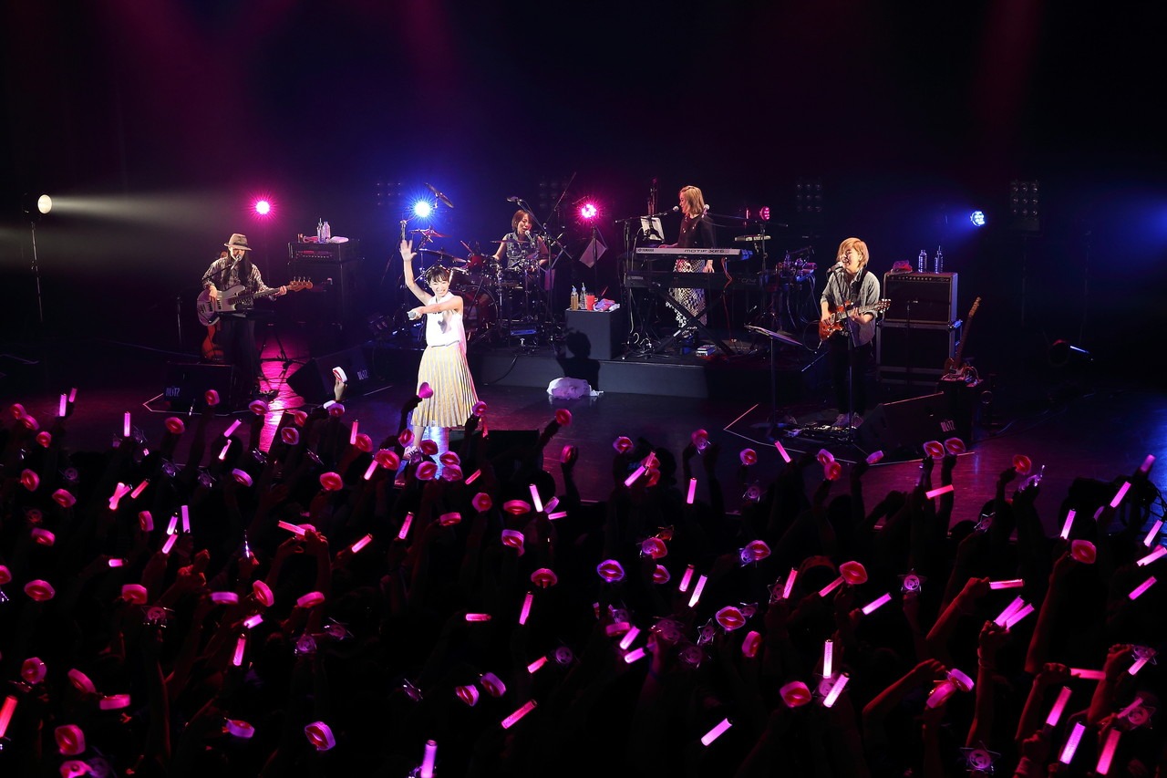 「tour of KISS3」東京・赤坂BLITZ公演の様子。（撮影：森久）