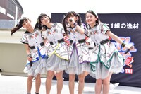 ばってん少女隊「メジャーデビューが決まってもバッテンばっか、それって伸び白ですねぇ！ツアー」ららぽーと豊洲 シーサイドデッキ メインステージ公演の様子。