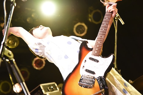 藤岡みなみ（Vo, G）