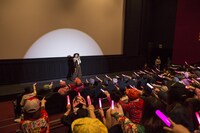 東京・新宿バルト9にて行われた「『ももクロ男祭り2015 in 太宰府』先行上映会」の様子。（撮影：笹森健一）