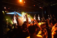 「Party Rockets GT LIVE ～Dream on Dreamers～」の様子。