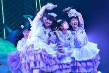 「私立恵比寿中学JapanホールKeikiiiiツアー2016 ～the snack bar in gakugeeeekai～」公演初日の様子。