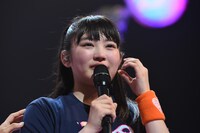 人気画像10位は「エビ中ツアー開幕戦、ひなた地元でライブ復帰『完走できるようがんばります』」より、柏木ひなた。