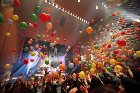 「菌唱-KINSHOW-」の様子。（写真提供：SDR）