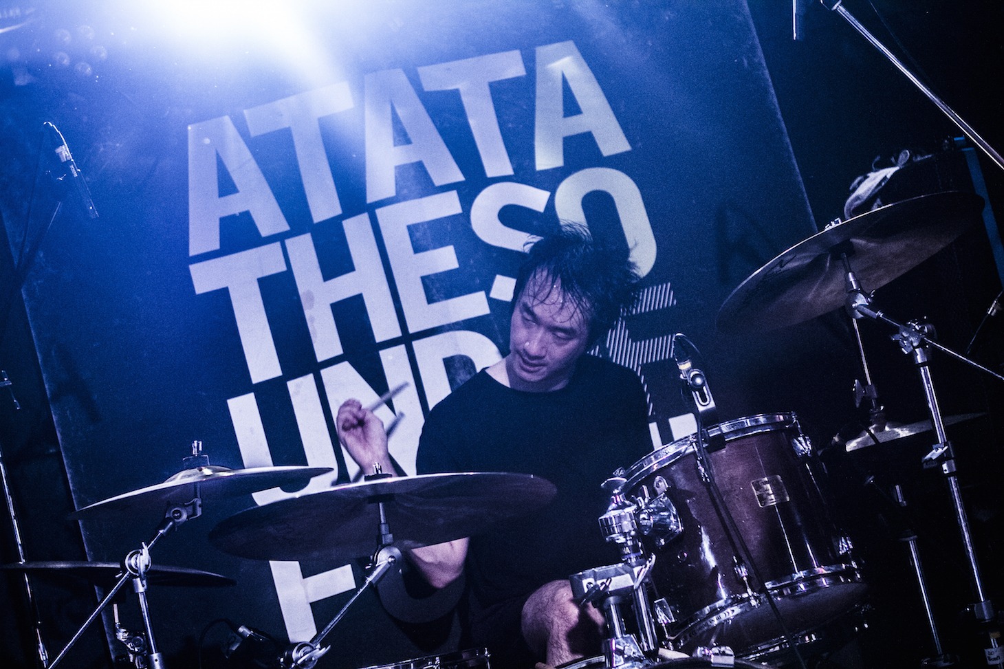 Taisuke Okura（Dr）（撮影：冨田味我）