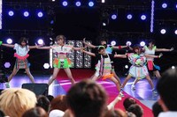 「iCON DOLL LOUNGE 2016 SPRING & SUMMER COLLECTION」での妄想キャリブレーション。（写真提供：ソニー・ミュージックレコーズ）