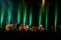 左よりホリエアツシ、佐藤雅俊、浦山一悟、大木伸夫。（Photo by Yukihide "JON..."Takimoto）