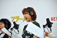 アフレコに挑戦する宮澤佐江。