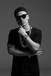 AK-69新曲「KINGPIN」で史上初の名古屋城MV撮影を敢行