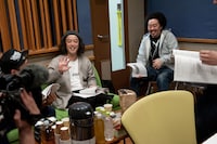 収録前の打ち合わせの様子。