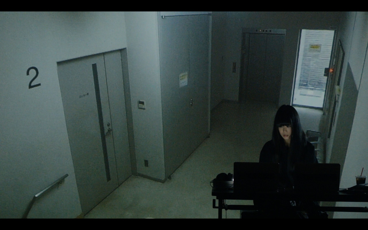 相対性理論「FLASHBACK」ミュージックビデオのワンシーン。