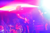 「INORAN TOUR 2016 -BEAUTIFUL NOW again-」東京・LIQUIDROOM公演の様子。（撮影：洲脇理恵 / MAXPHOTO）