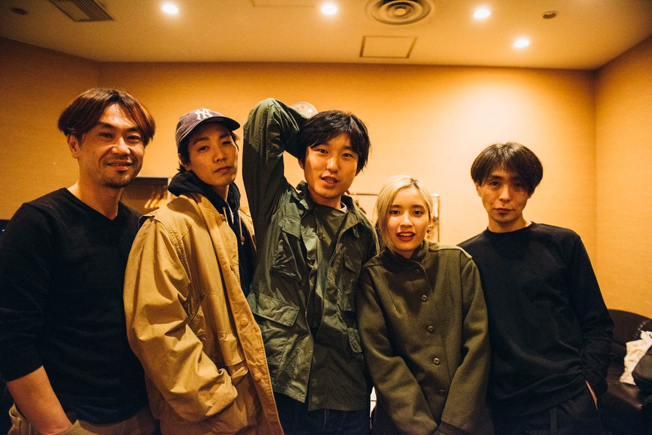 蓮沼執太「メロディーズ・ツアー2016 東京公演」2ndステージ終演後の様子。（Photo by TAKEHIRO GOTO）