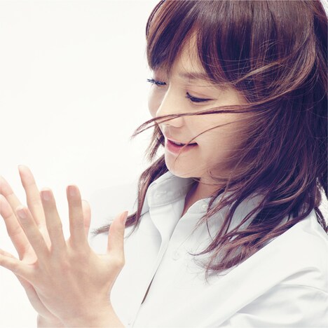 華原朋美「君がそばで」初回限定盤ジャケット