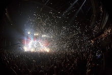 己龍のライブの様子。（Photo by Takehiro  Suganuma）