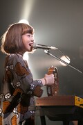 深澤希実（Vo / POLLYANNA）（撮影：吉田進吾）