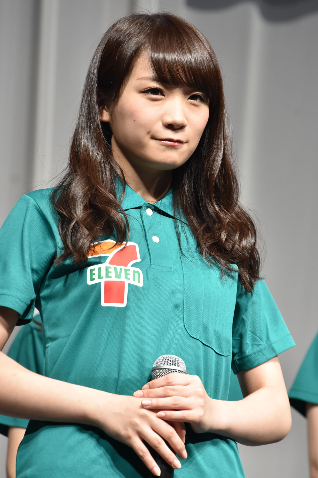 秋元真夏